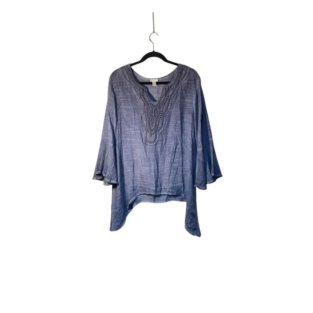 Spence women’s BoHo crocheted neck, bell sleeve, blue blouse, large